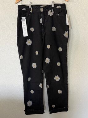 Tinseltown Black Hi Rise Relaxed Skinny Daisy Print Jeans size 15 32